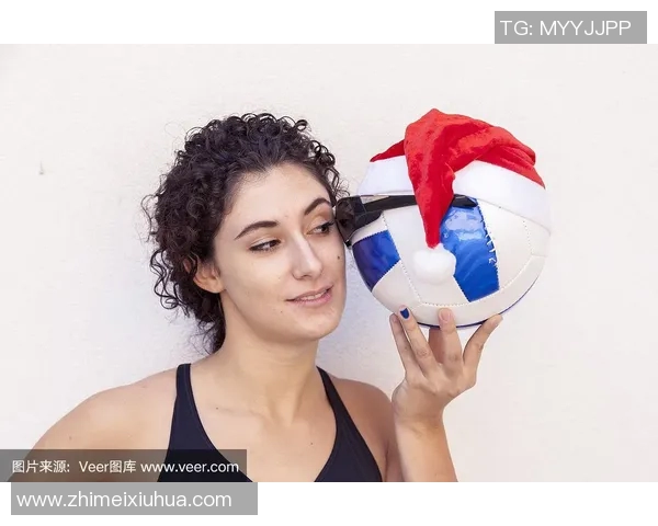 足球明星与眼镜女性的独特魅力碰撞展现时尚与运动的完美结合